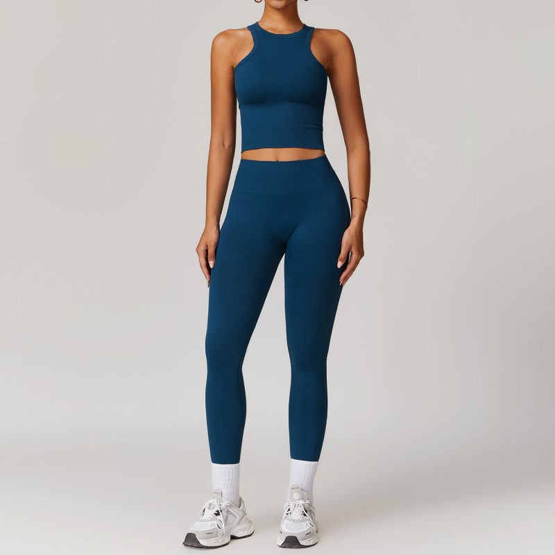 Seamless yoga set sample for private label sportswear production review
