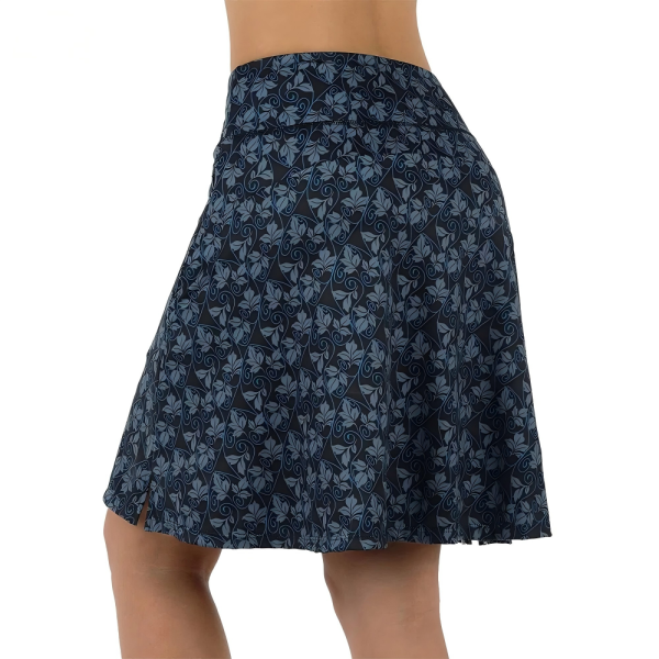 Patterned high waist tennis skirt sample for private label sportswear production