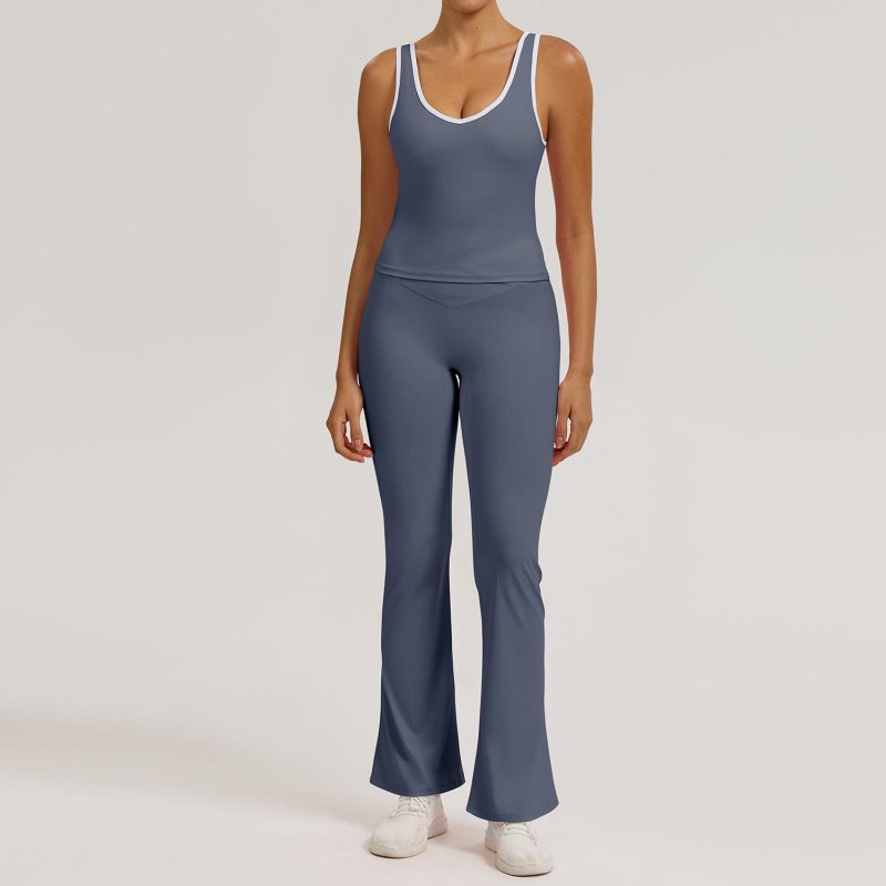 Women's activewear set sample for private label sportswear production review