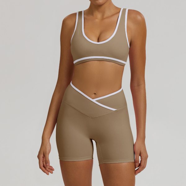 Women's colorblock activewear set sample for private label sportswear production